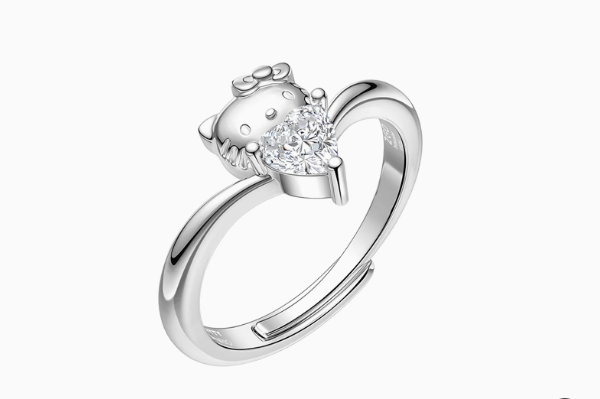 Hello Kitty Love Ring