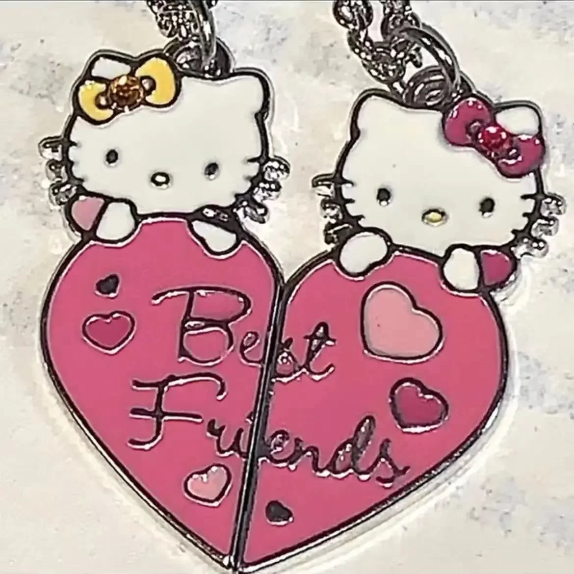 Hello kitty best friends necklace